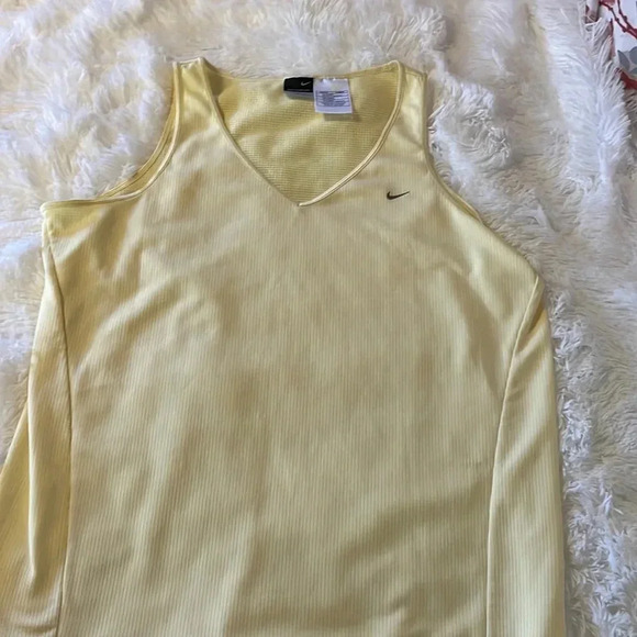 Nike Sphere Dry mesh inset Tank Top - Picture 1 of 5